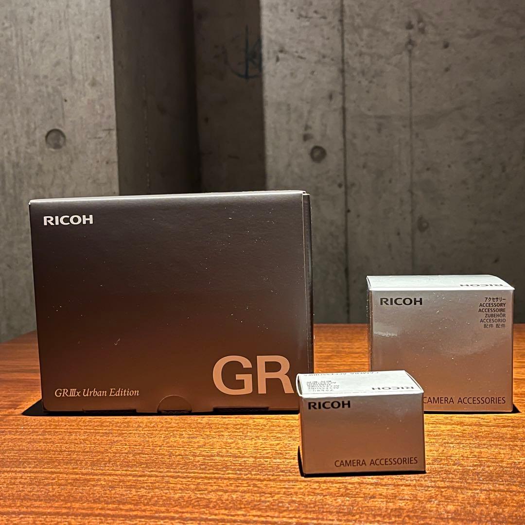☆新品！RICOH GR IIIx Urban Edition おまけ付き！☆