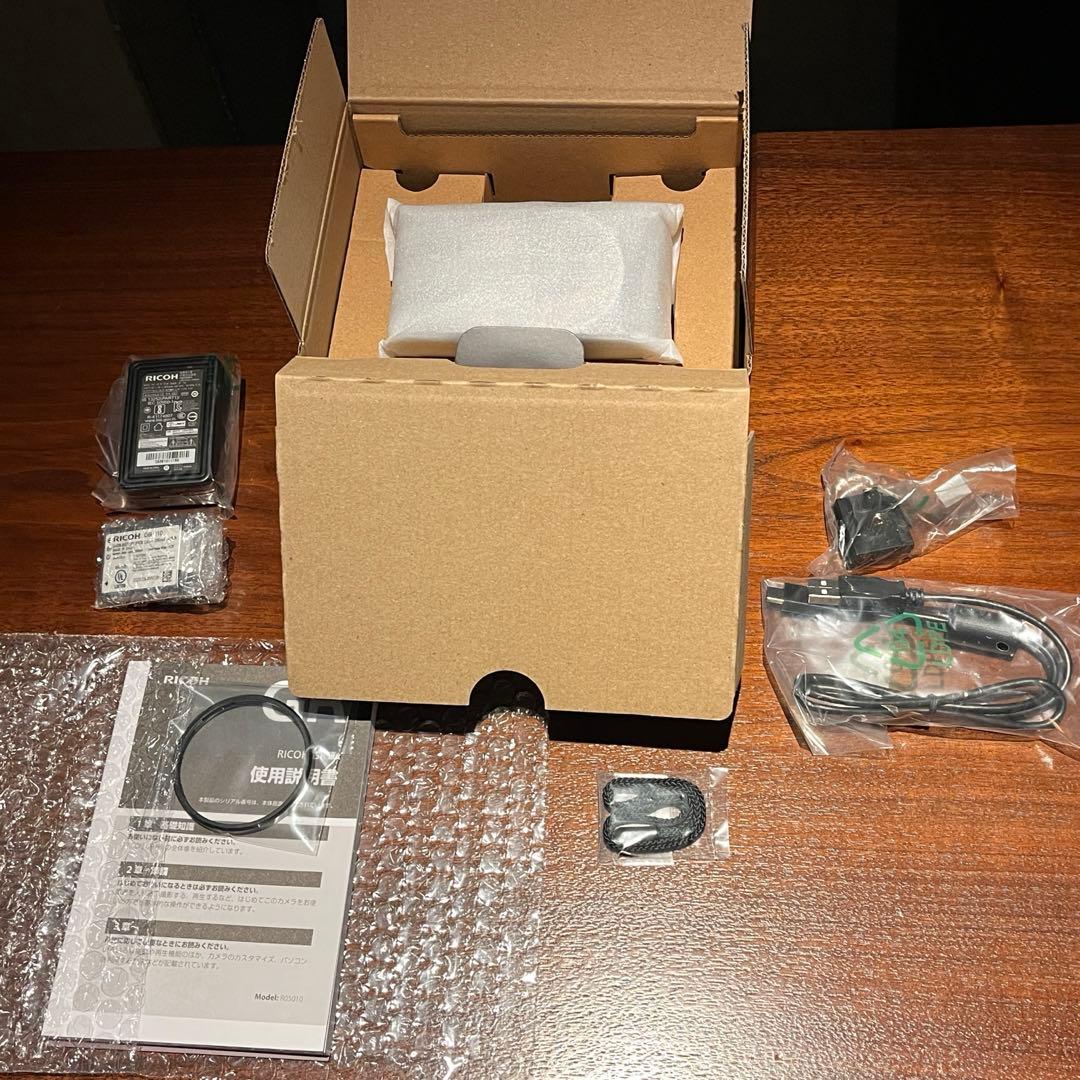 ☆新品！RICOH GR IIIx Urban Edition おまけ付き！☆