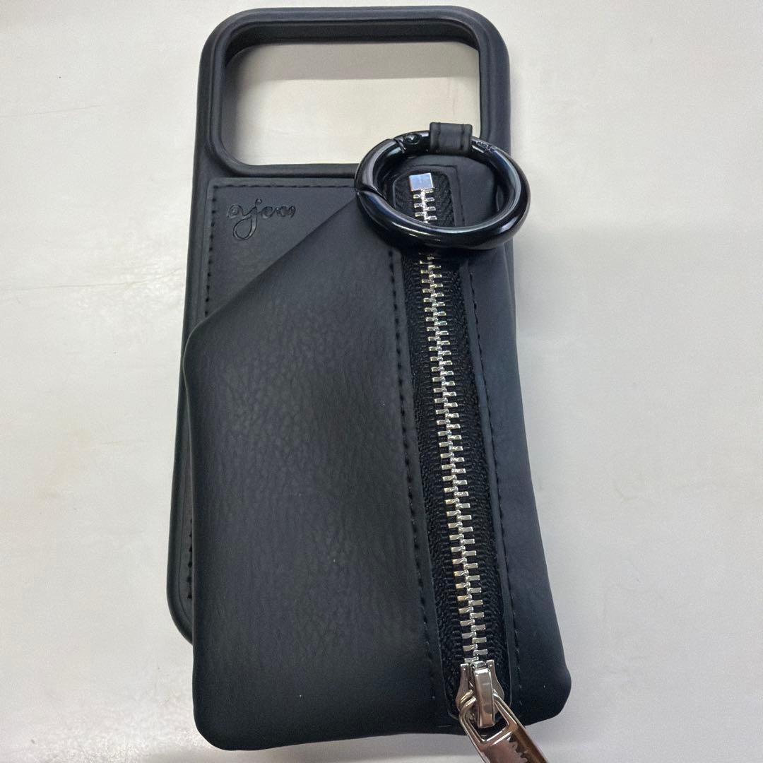 ajew ブラック iPhone17pro用ケース