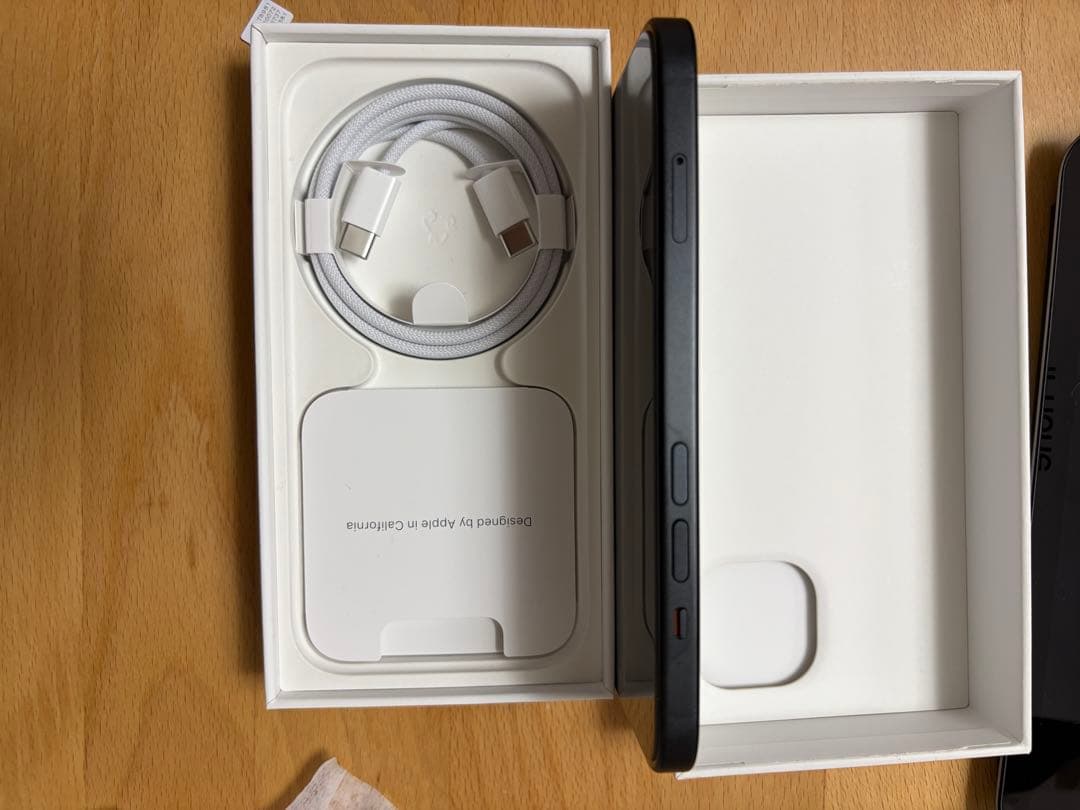 iPhone15 128GBブラック 本体　SIMフリー　ios26 残債無し