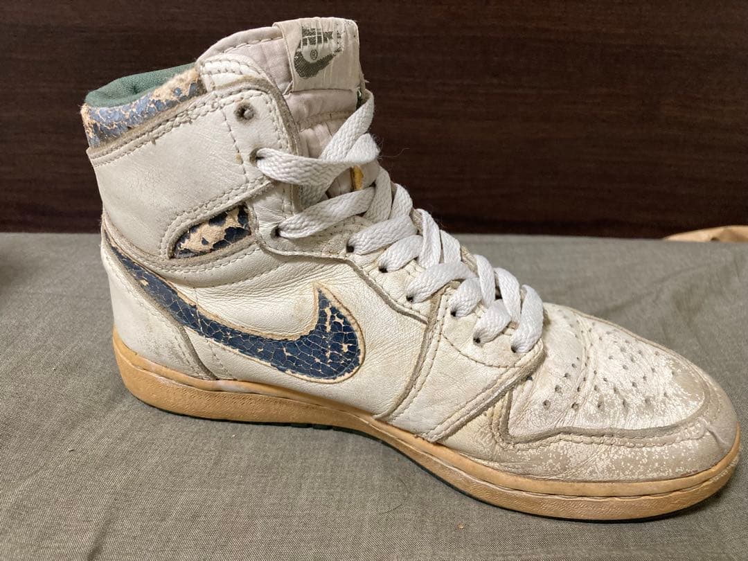 激レア！スカイジョーダン1 メタリックブルー