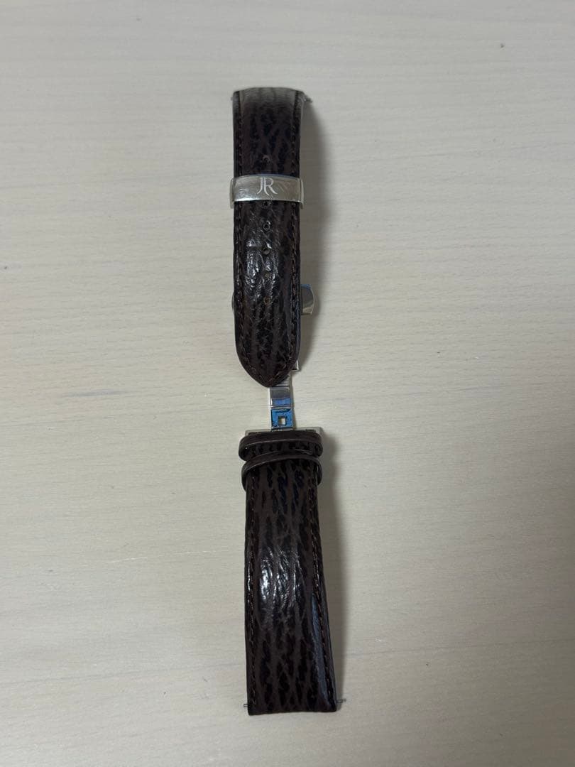 カシス　時計用ベルト　ダークブラウン　シャークスキン　高級　２２mm