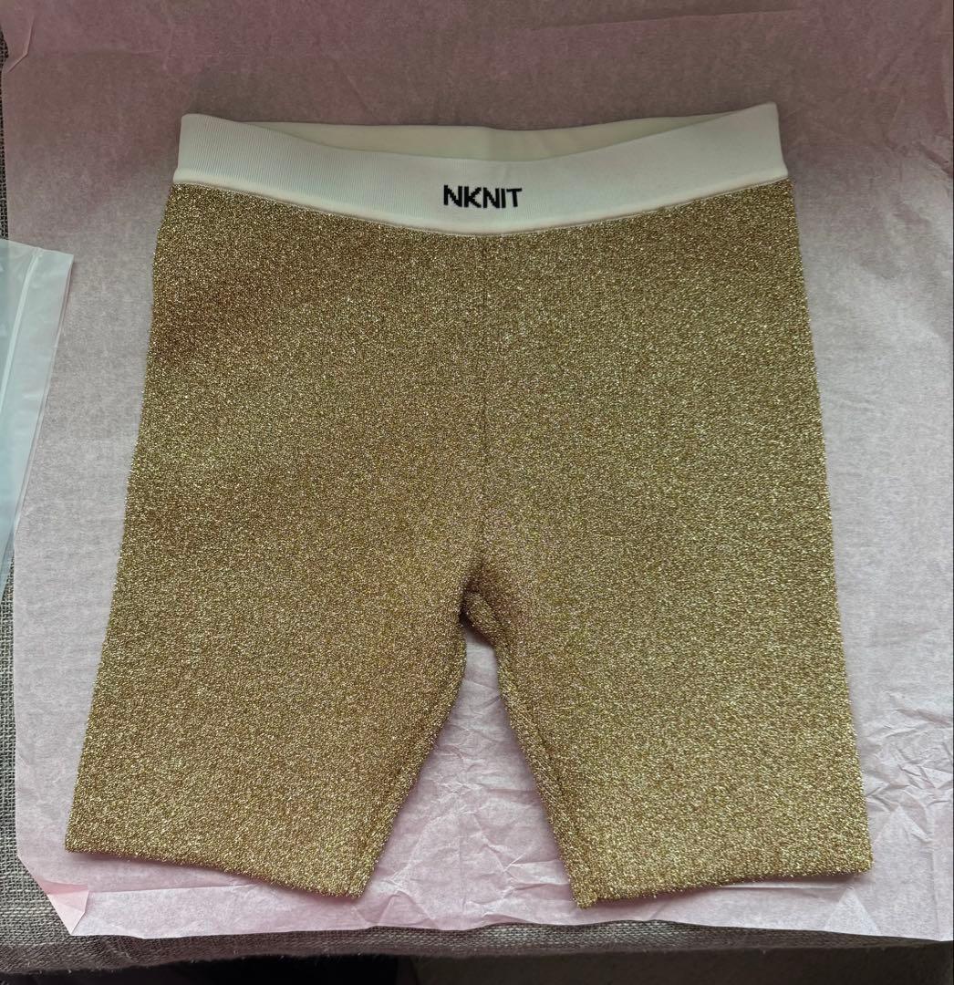 NKNIT ゴールド グリッター ショートパンツ　新品未使用