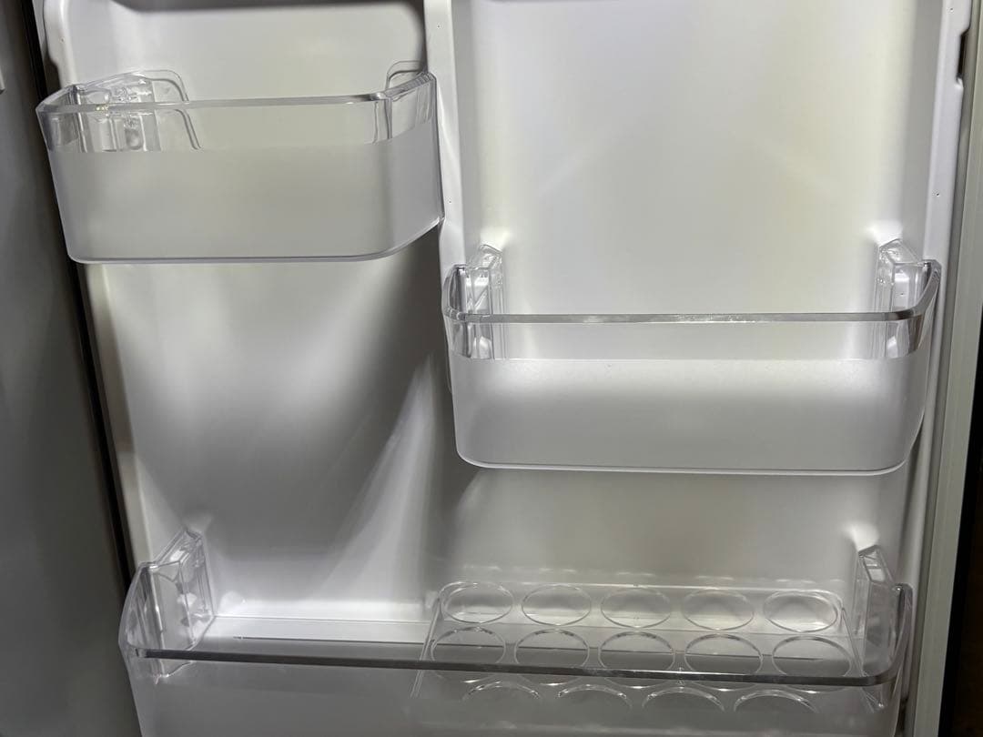 日立 ノンフロン冷凍冷蔵庫R-V32KV 2020年製 ブリリアントブラック