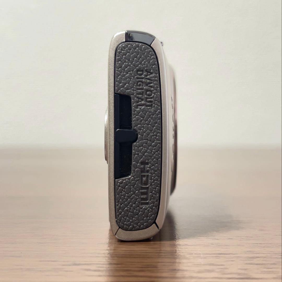 【極美品】 Canon IXY650 新品充電器 新品バッテリー 付き