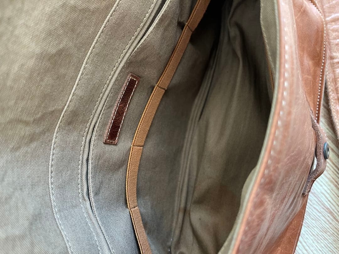 Acru アクリュ　カメラバッグ　レザー