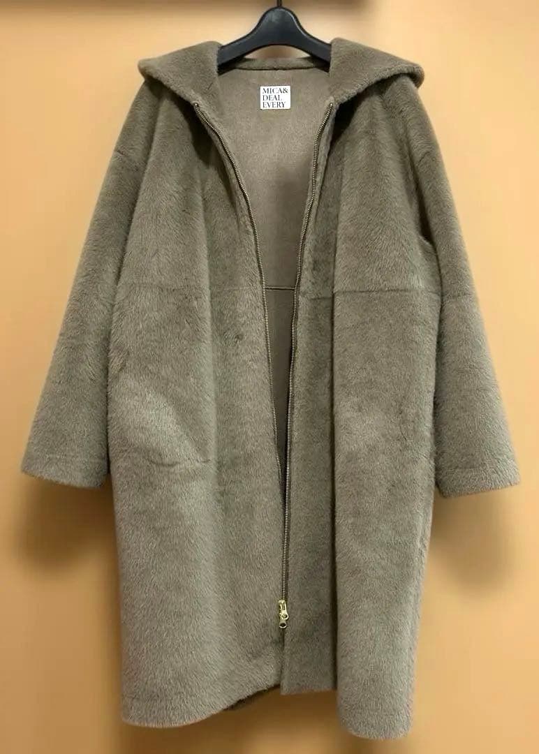 マイカアンドディール フーデッドファーコート ロングコート24AW