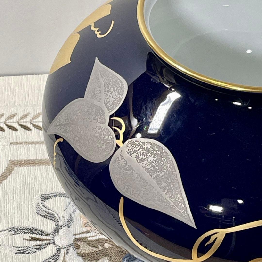 皇室御用達 大倉陶園 瑠璃金蝕鉄線 19cm花器