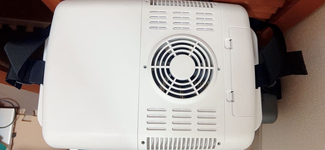 HIKOKI コードレス冷温庫　UL18DA バッテリー２個付き