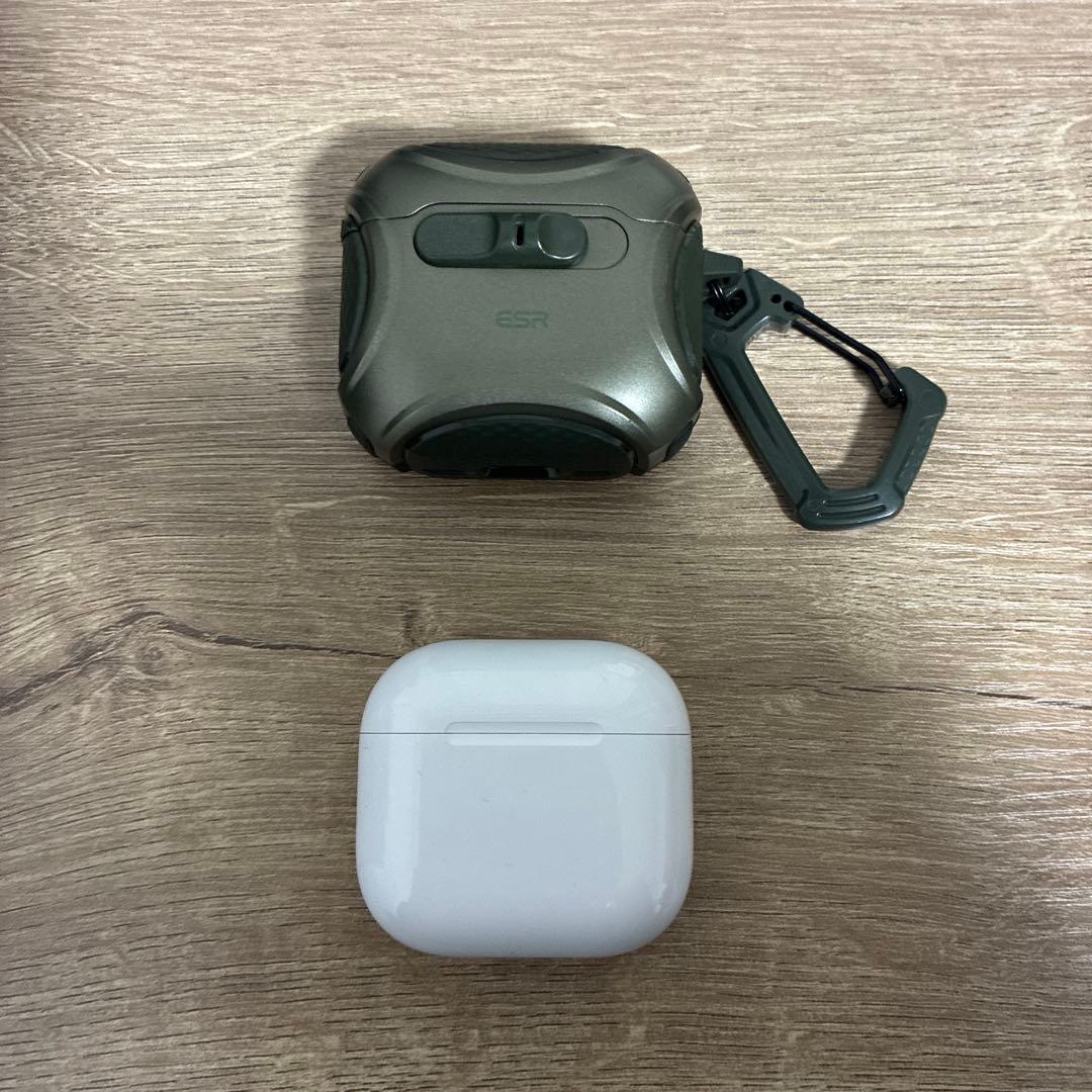 AirPods4 アクティブノイズキャンセルモデル　 ESRケース付き