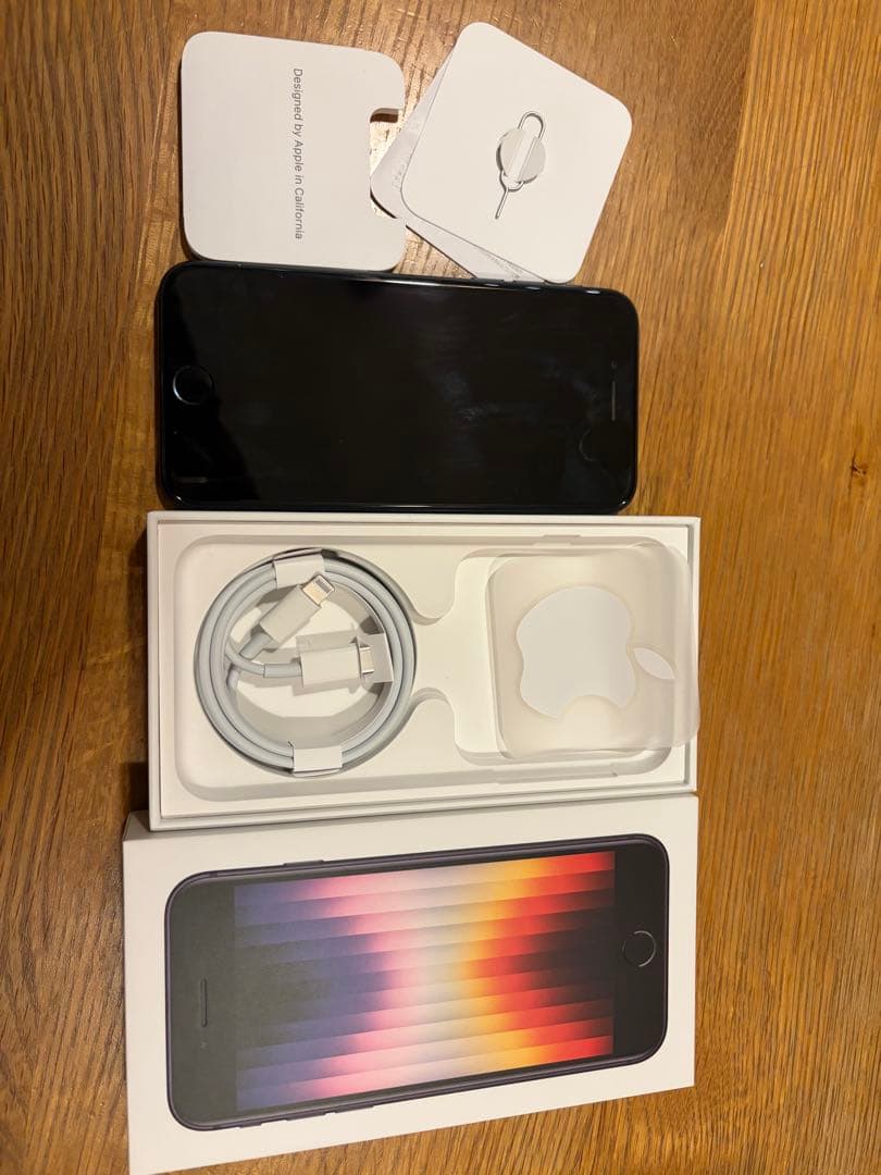 iPhone SE (第3世代) ブラック 本体 128GB