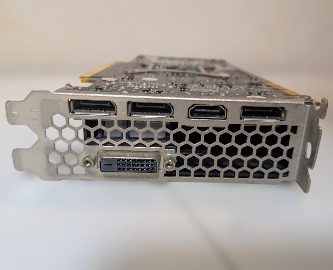 GeForce GTX1070（8GB）　グラフィックボード