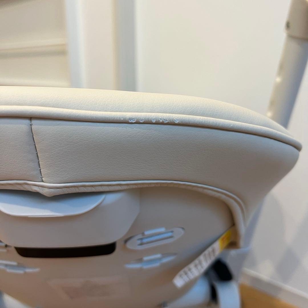 スモルビ ベビーチェア