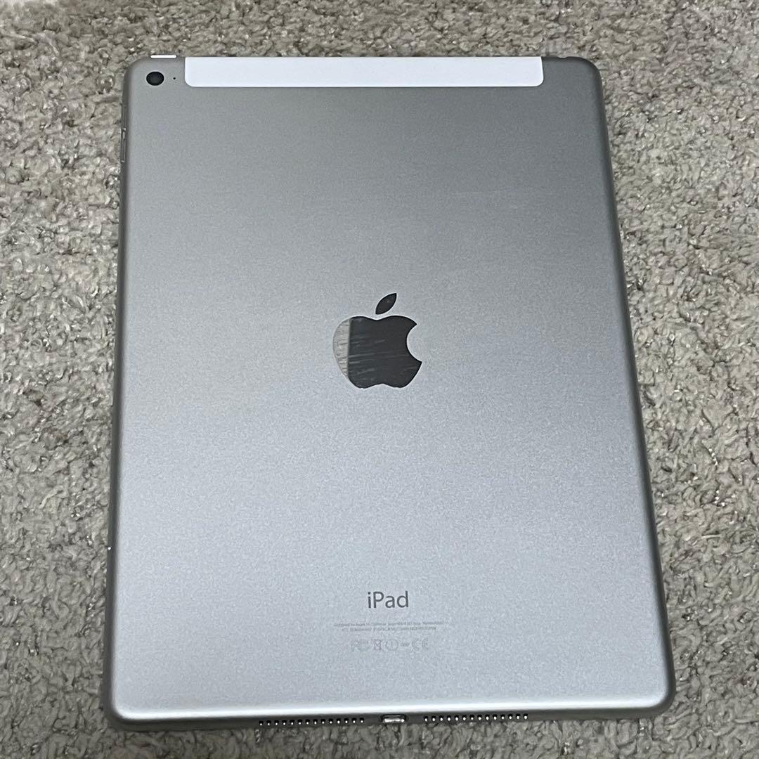 iPad Air2 本体 シルバー 64GB セルラーモデル docomo