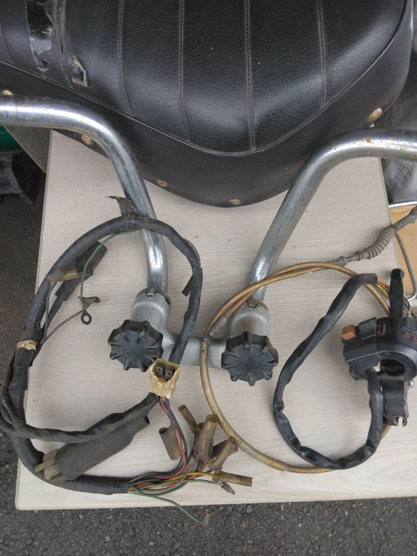 モンキーの部品いろいろです。