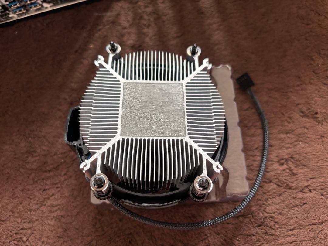 AMD Ryzen 5 3600 CPU & 新品純正クーラー付