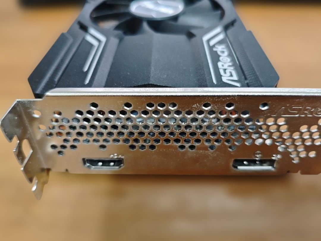 グラフィックボード・グラボ・ビデオカード ASRock Radeon RX 6400 Challenger ITX 4GB