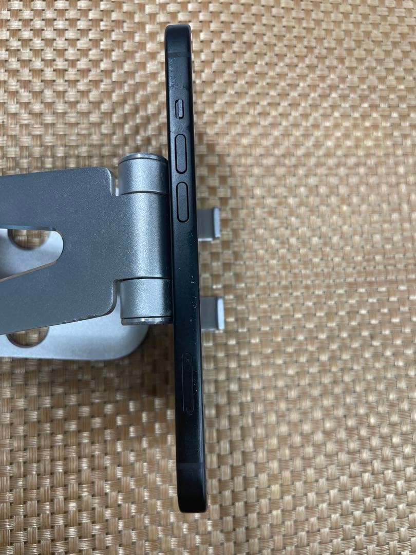 iPhone 15 128 GB ブラックSIMフリー【7513】