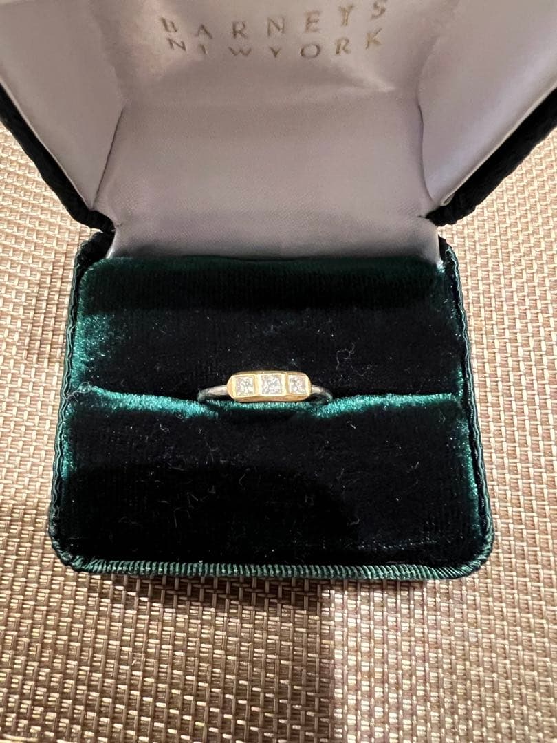 マルコムベッツ　ダイヤモンドリング