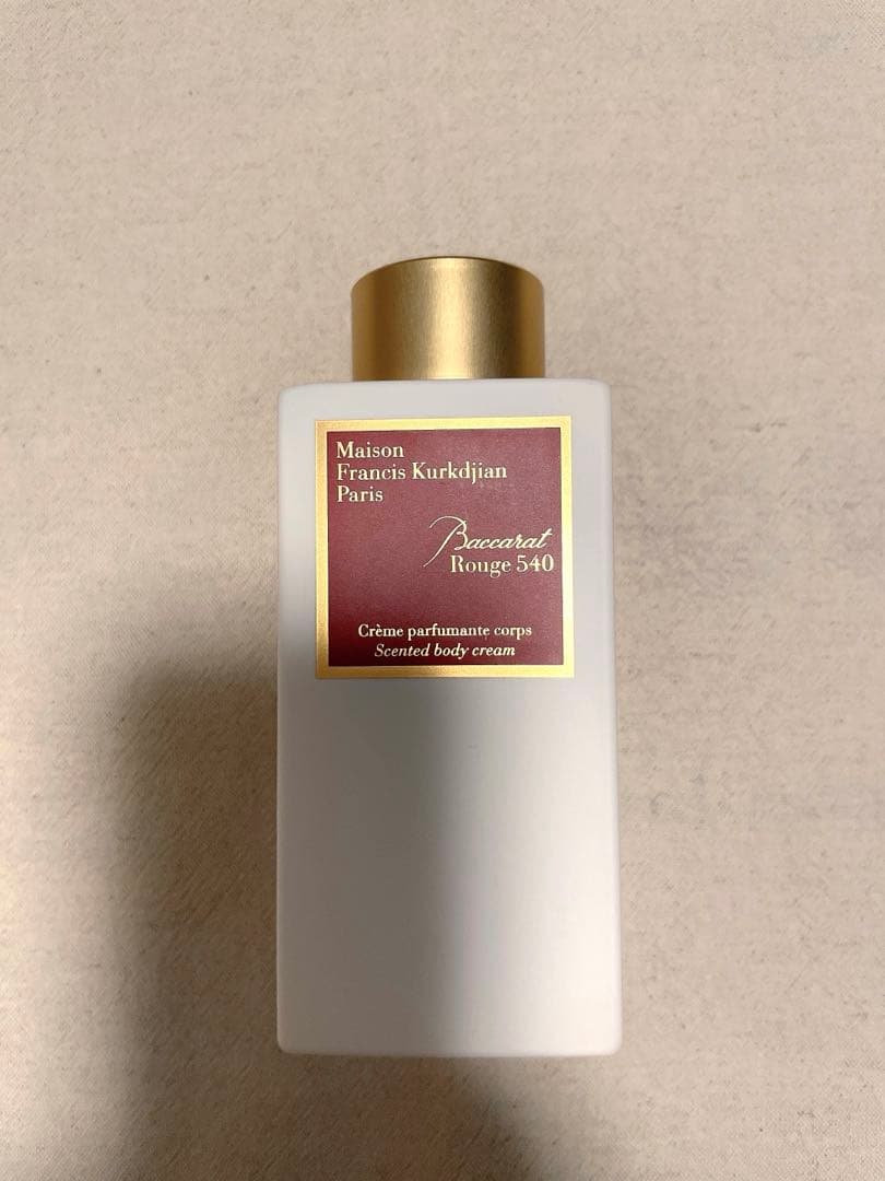 メゾンフランシスクルジャン バカラルージュ 540 ボディクリーム 250ml