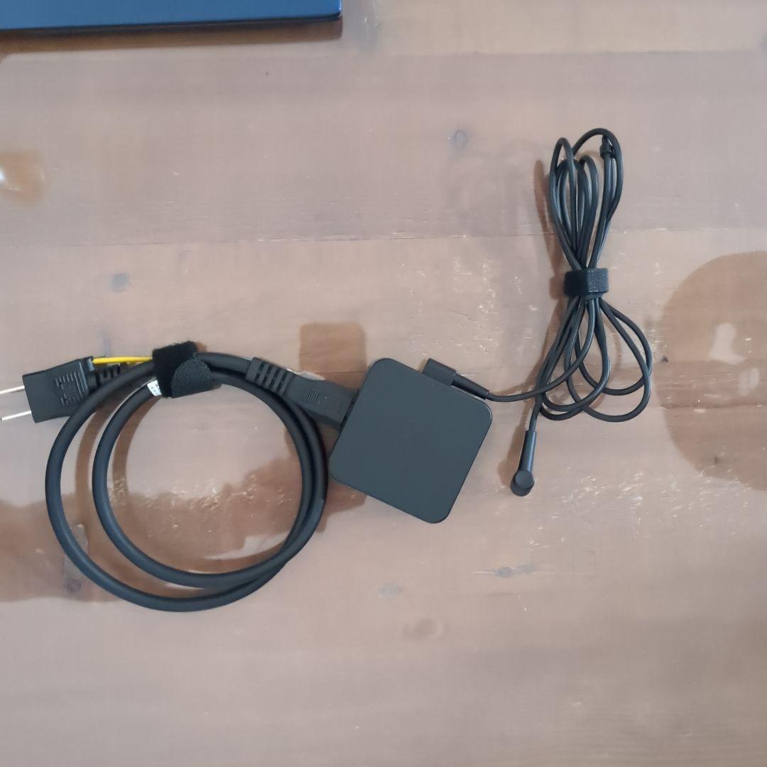 中古　ASUS ノートパソコン ZenBook 15　15.6インチ