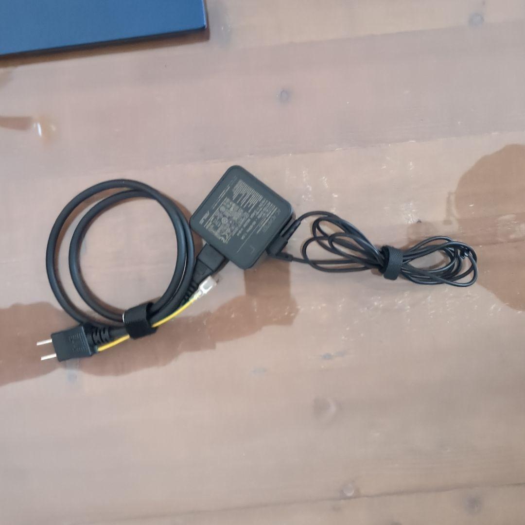 中古　ASUS ノートパソコン ZenBook 15　15.6インチ