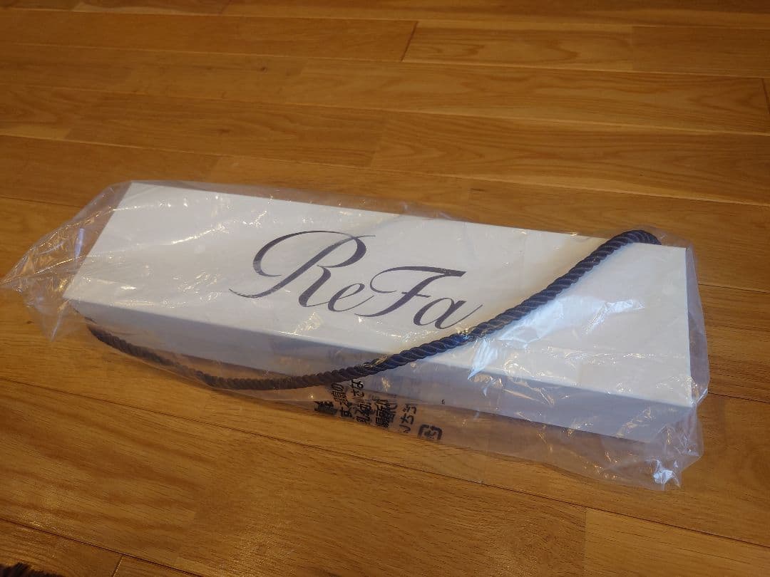 匿名配送完全未開封【新品】Refa リファ ストレートアイロン プロ（ブラック）