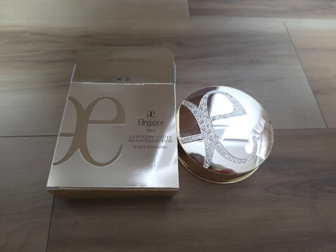 エレガンスラプードルオートニュアンス　VI　6　フェイスパウダー