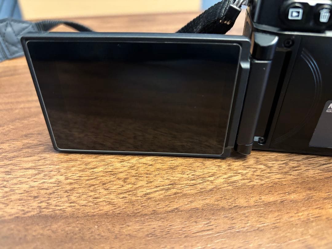 Nikon Z fc DX 16-50mm レンズ付き