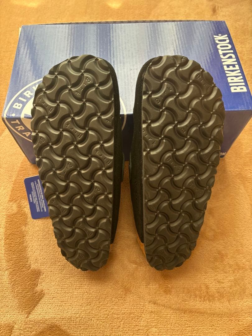 新品未使用品　BIRKENSTOCK ブラック サボサンダル 37