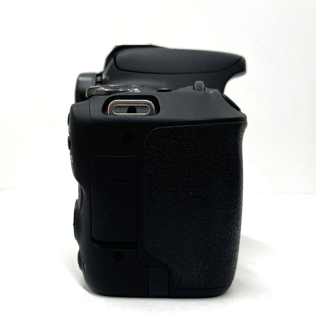 Canon EOS Kiss X9 ダブルズームキット