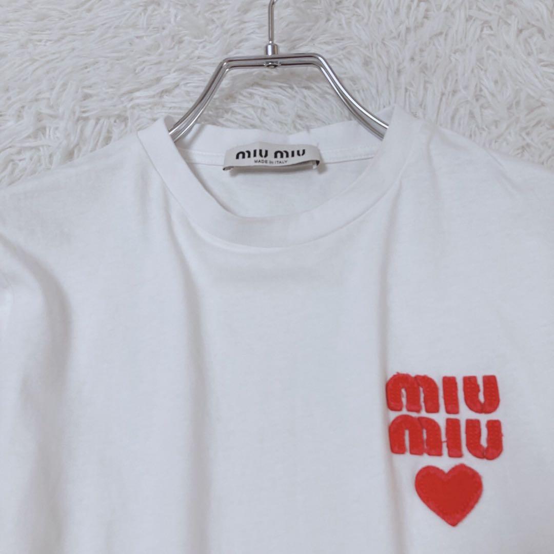 ミュウミュウ　半袖Tシャツ　トップス　カットソー　ロゴ　イタリア製　ハート　S