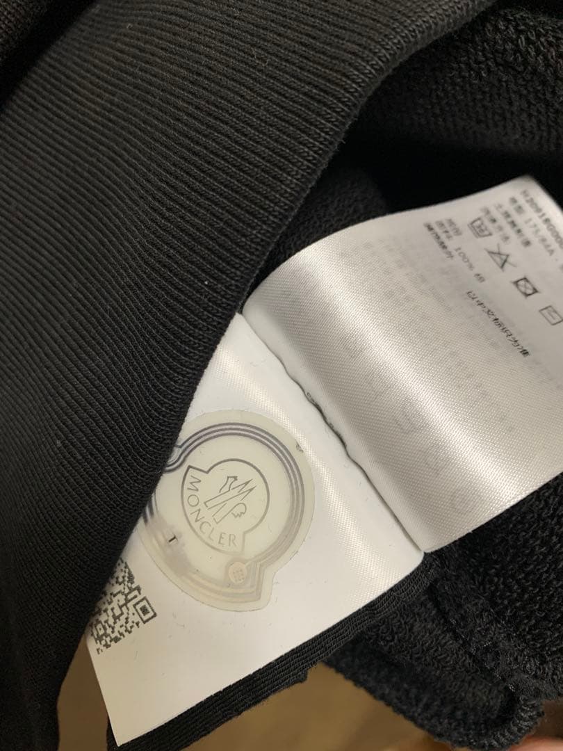 中古品 MONCLER ワッペン付きスウェット　トレーナー モンクレール