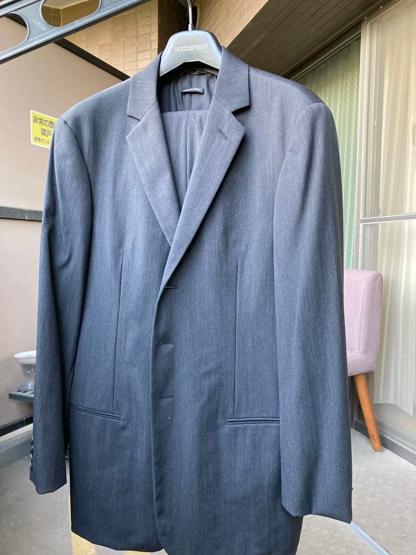 Giorgio Armani ダークグレー スーツ