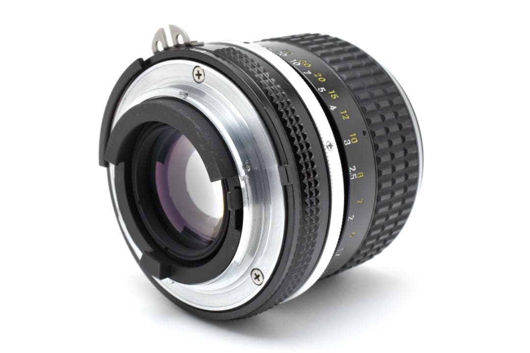 【美品】Nikon ニコン Ai 85mm F2 レンズ #427