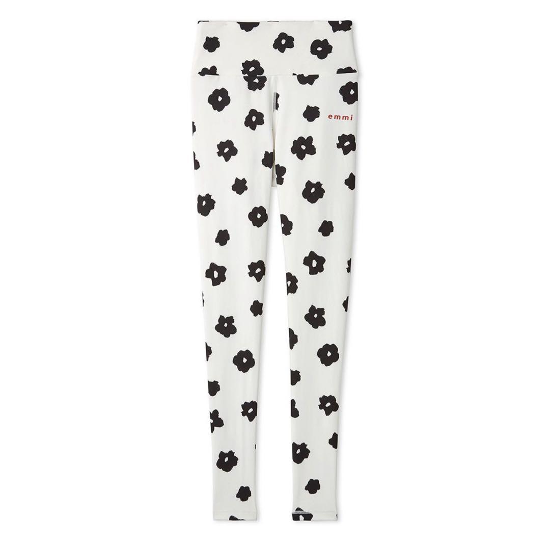 emmi yoga カモミール柄 セット サイズ1 WHT