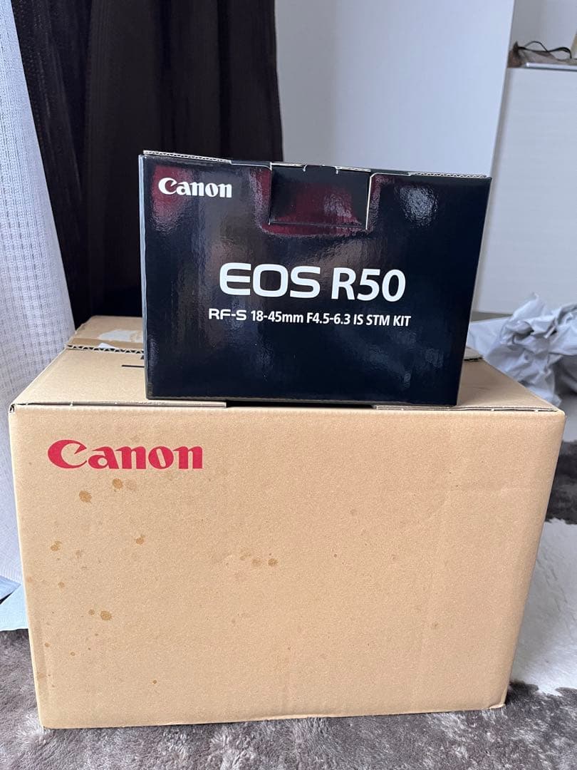 Canon R50ミラーレスカメラ 本体とレンズセット