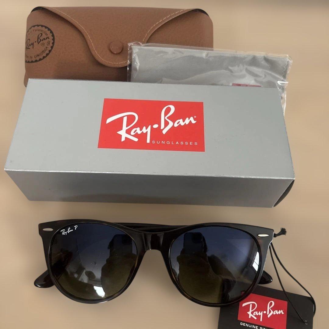 Ray-Ban 0RB2185F ブラックサングラス ケース付き