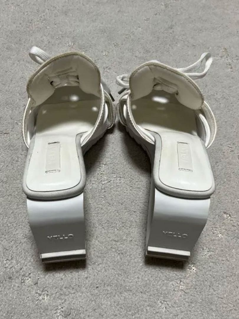 靴 YELLO SCORE DEFORMED WEDGE SANDALS