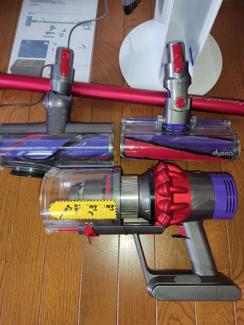 ダイソンコードレス掃除機V10-SV12+専用ドック