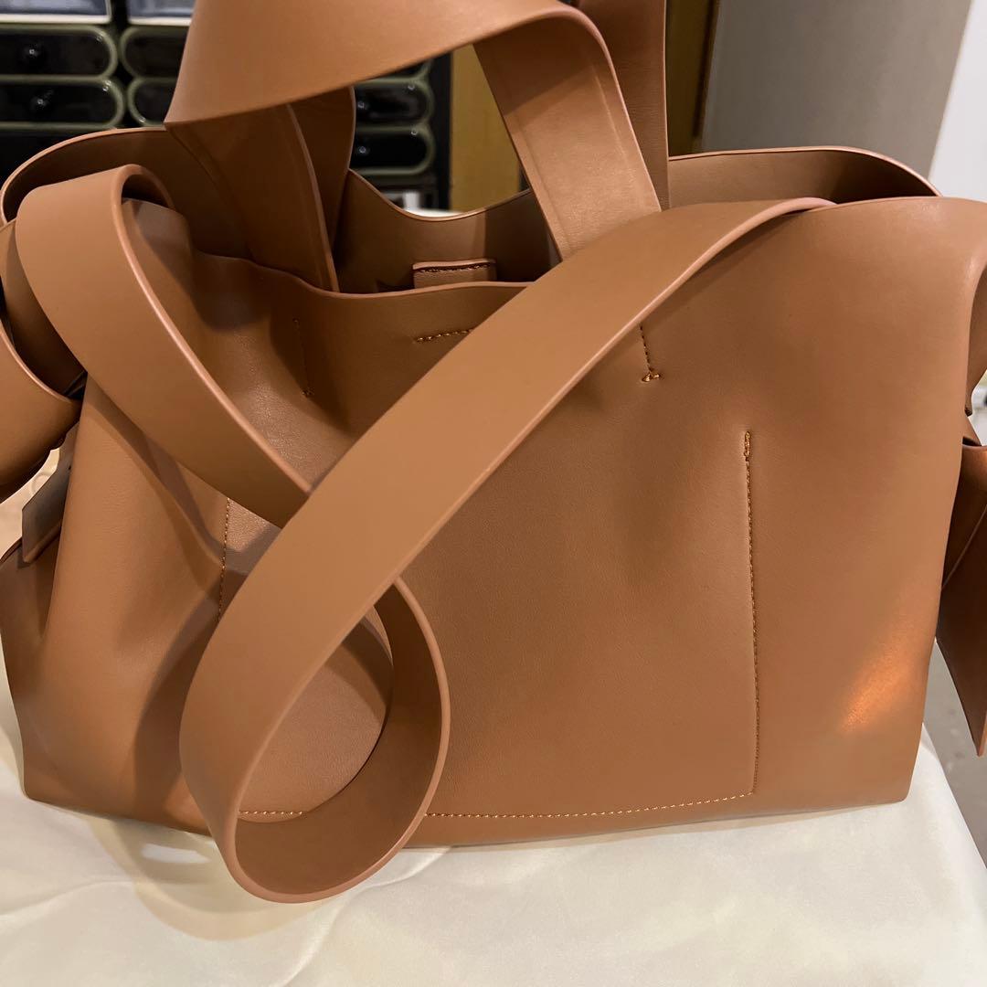 t*2様 アクネスタジオ　バッグ　美品