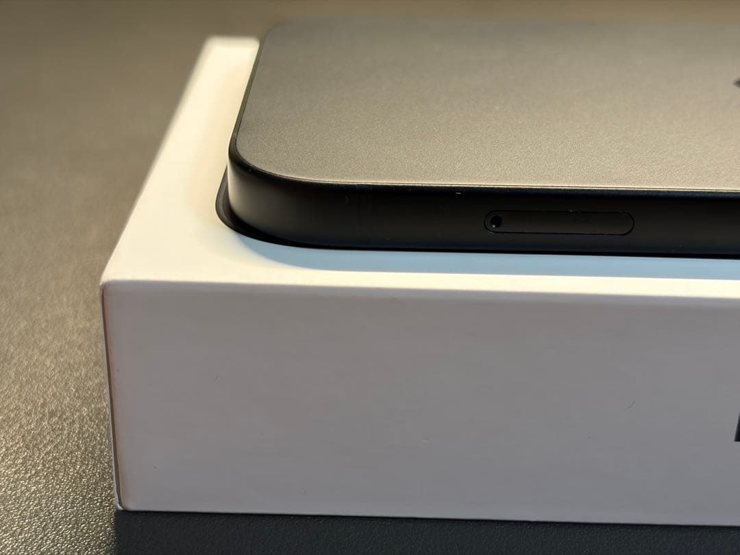 Kasadaiさま　iPhone15 ブラック　128GB