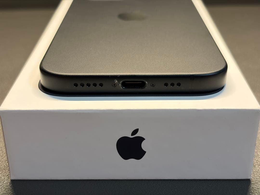 Kasadaiさま　iPhone15 ブラック　128GB