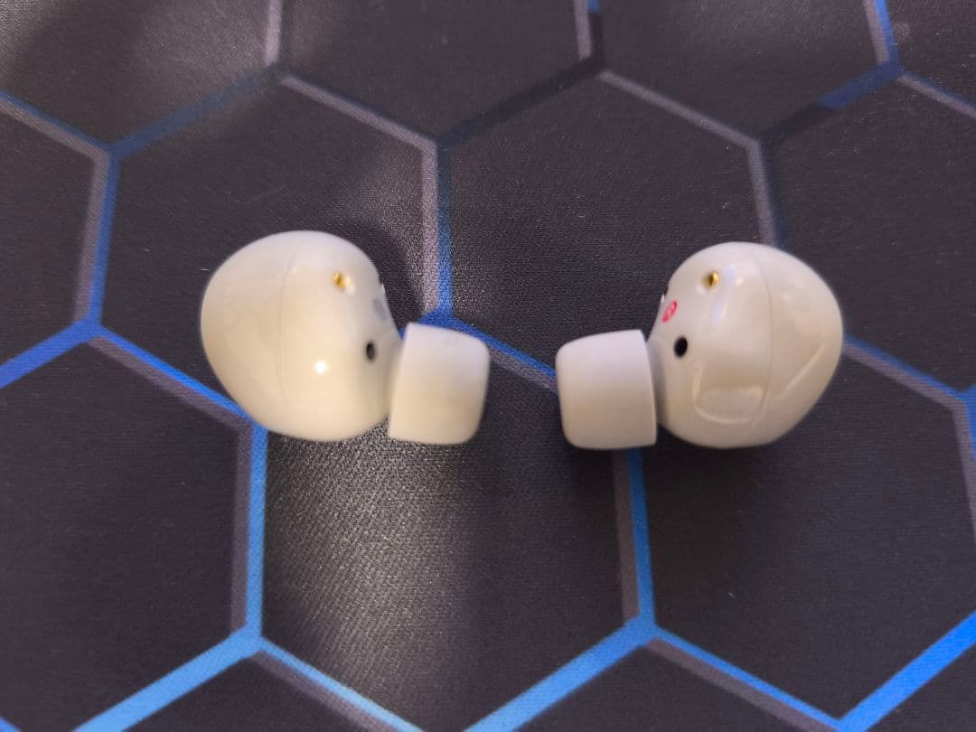 SONY WF-1000XM5　シリコンカバー付き