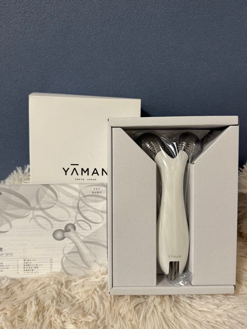 新品　ヤーマンYA-MAN 美顔ローラー 美顔器 WAVY EP-15W