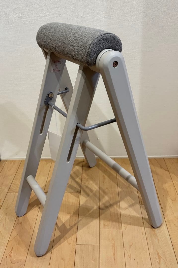 【未使用】TITTO フォールディングハイスツール　グレー