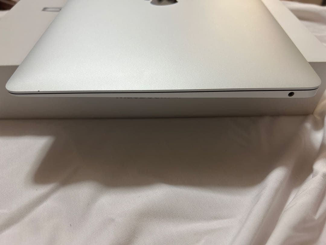 Apple MacBook Air M1 8BB 256GB シルバー