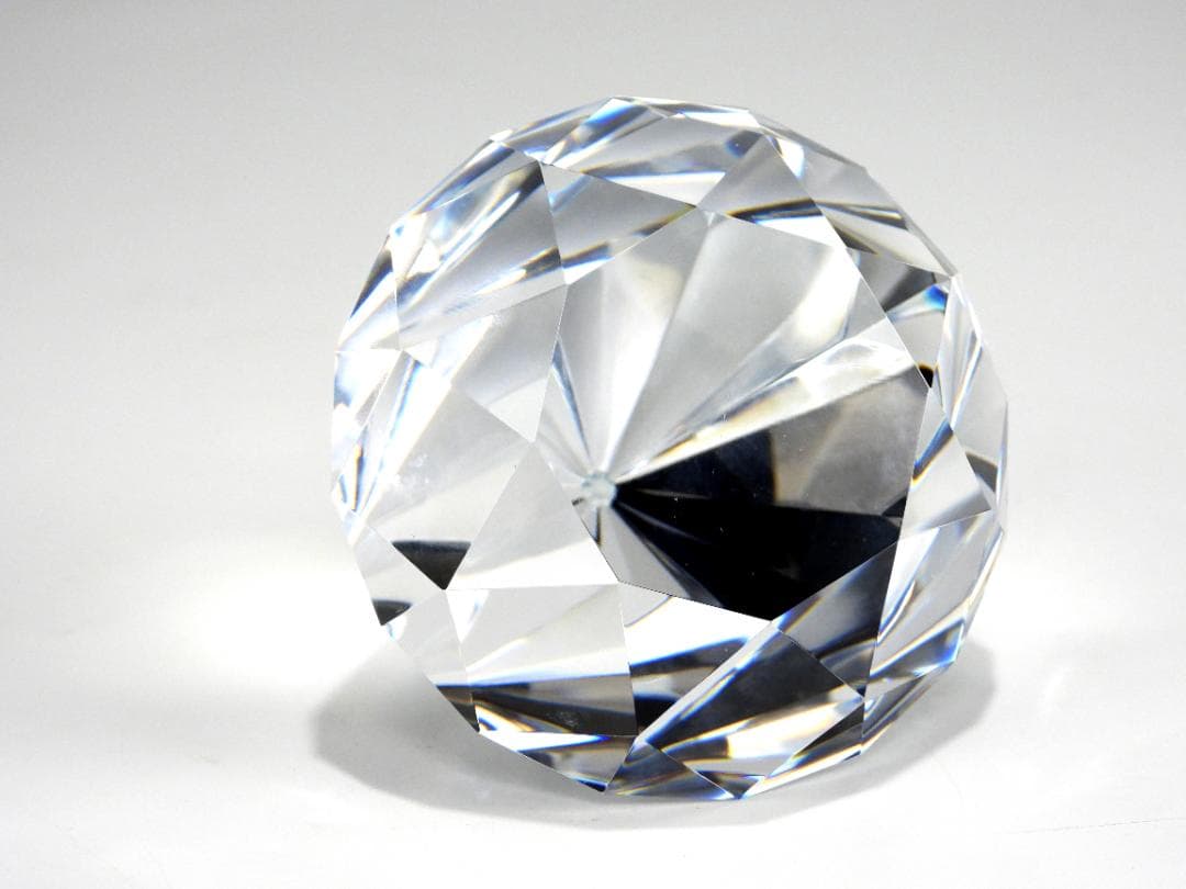 ティファニー　ダイヤモンドカットペーパーウェイト クリスタルガラス インテリア