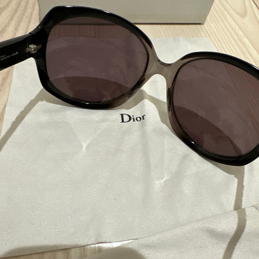 Dior ブラック サングラス ケース付き
