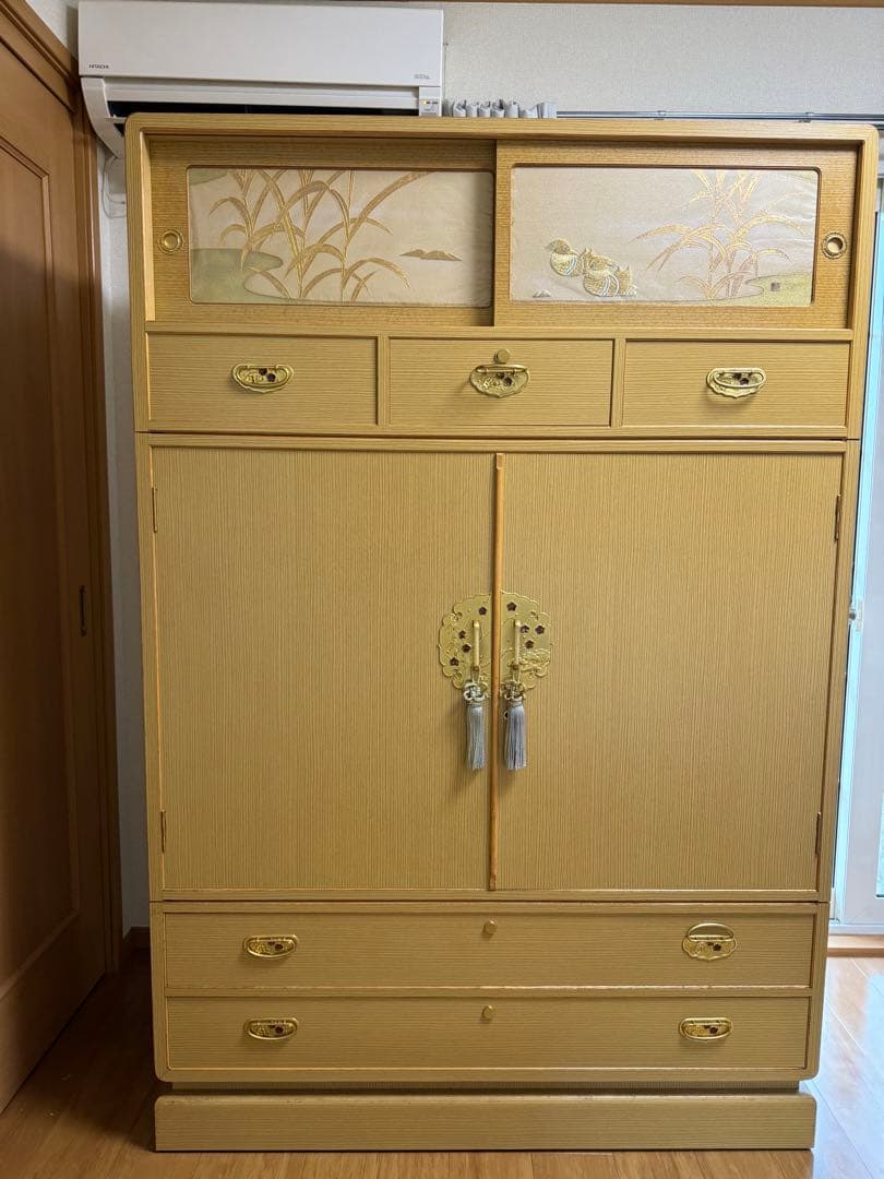 桐箪笥和箪笥着物タンス鍵付き Kimono Chest